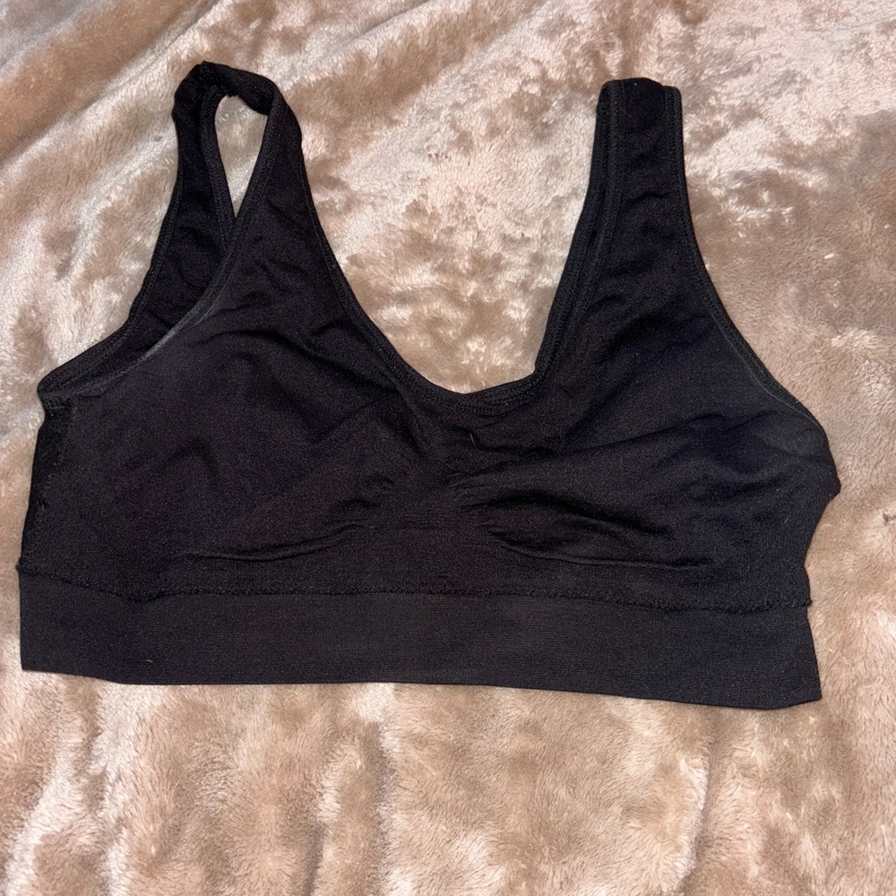 This bra is not as marked ! Whatever it’s marked, it’s more like a small.